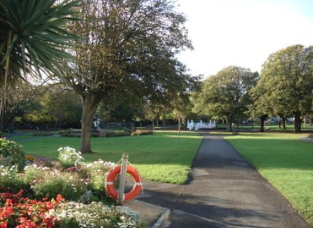 The People's Park and Tearooms, Dun Laoghaire 10 minutes on train