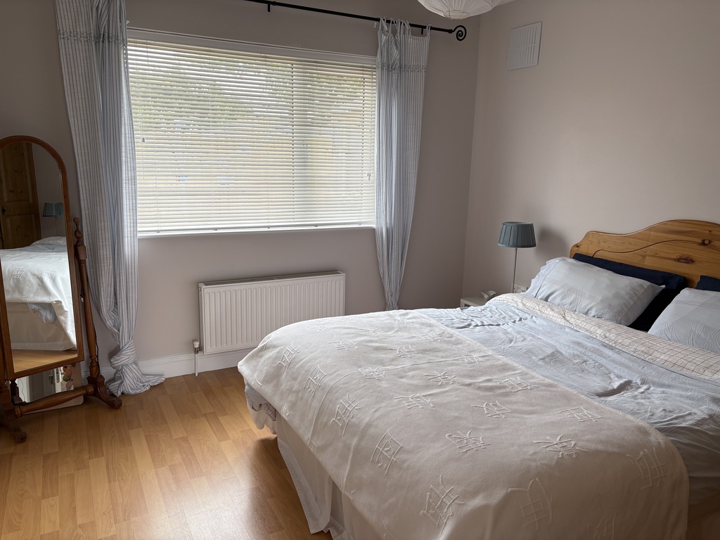 Main bedroom 