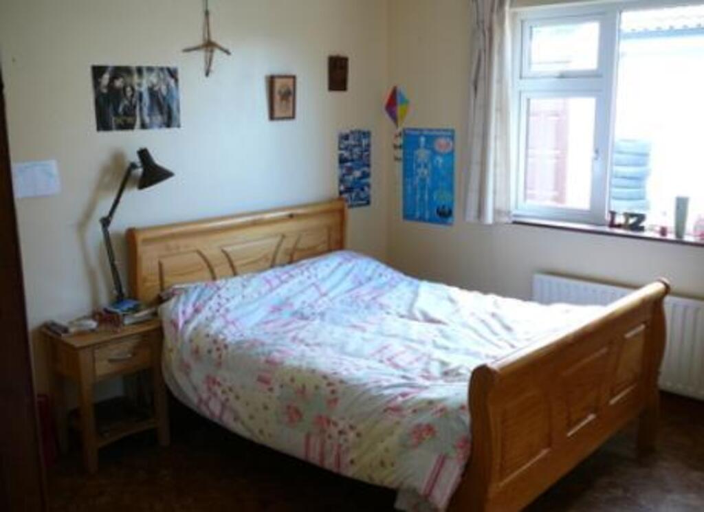 Second bedroom