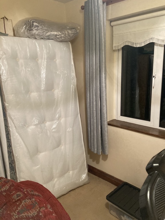 Bedroom 3 ( Office but can be adjusted)