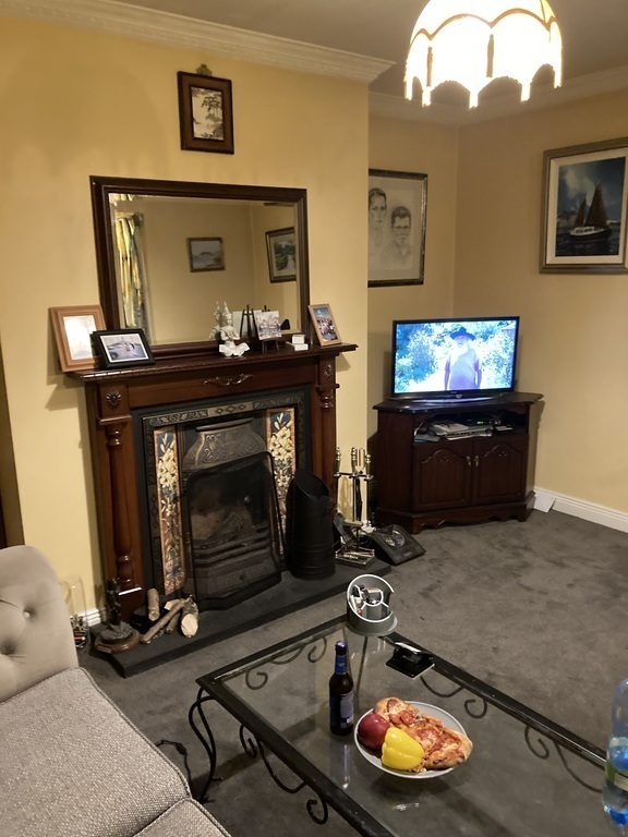 Front room picture 1