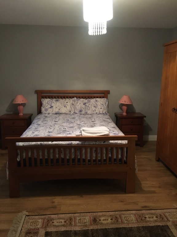 Downstairs ensuite bedroom 