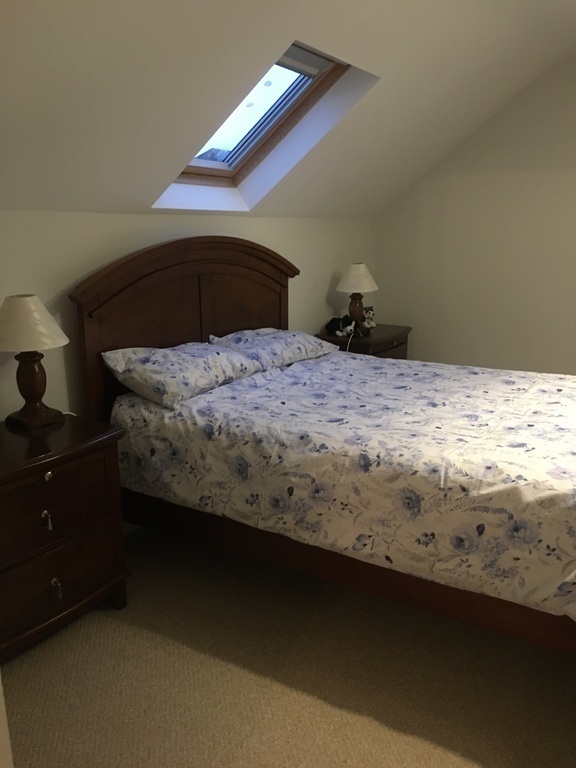 Upstairs king bedroom 