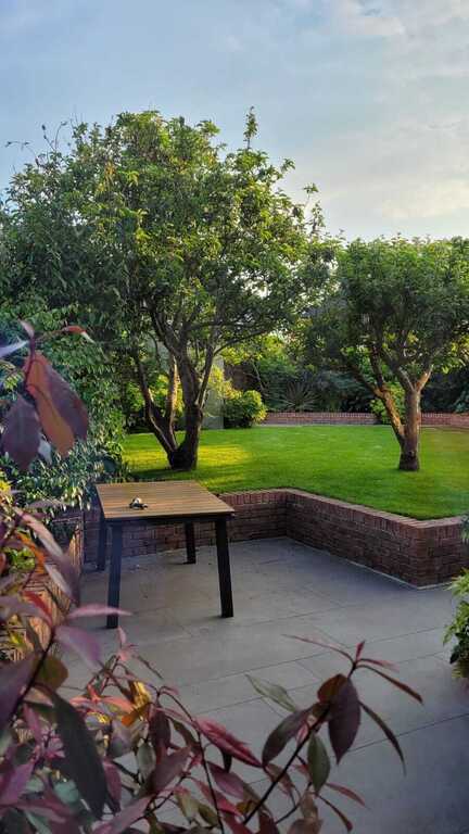 Late spring in the garden