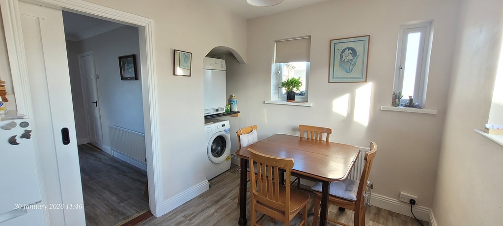 Dining area in kitchen