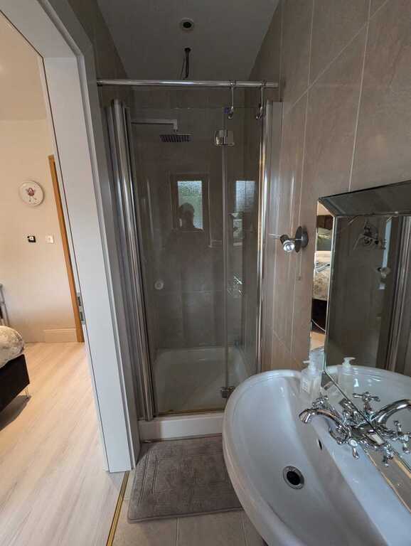 Ensuite bathroom in bedroom 4