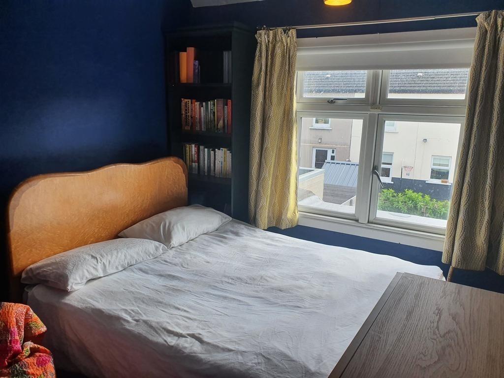 Back Bedroom, with bed