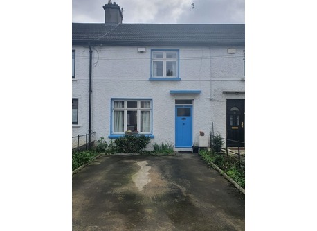 Front of house, driveway