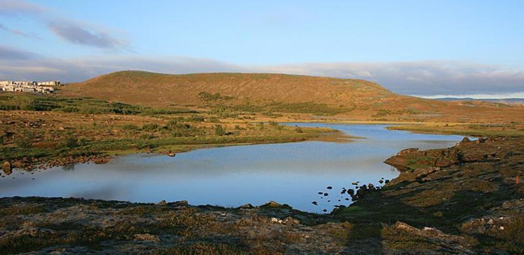 The pond Ástjörn