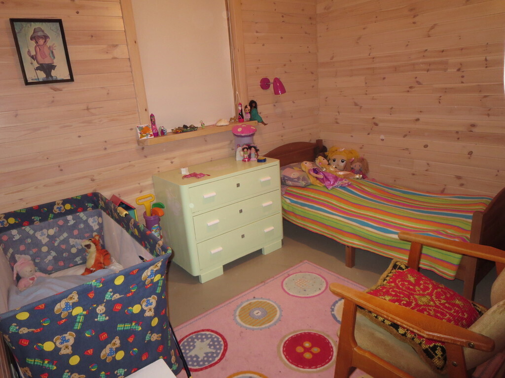 Cottage: The children's room.