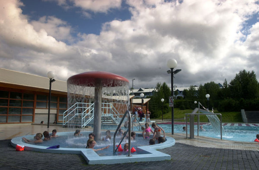 Swimming pool Sudurbaejarlaug, 3min walk away.