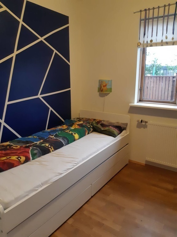 you can make this bed to a double bed