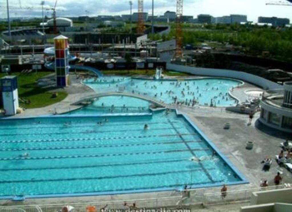 Laugardalur Swimming Pool is just a few minutes by car away from our home.
