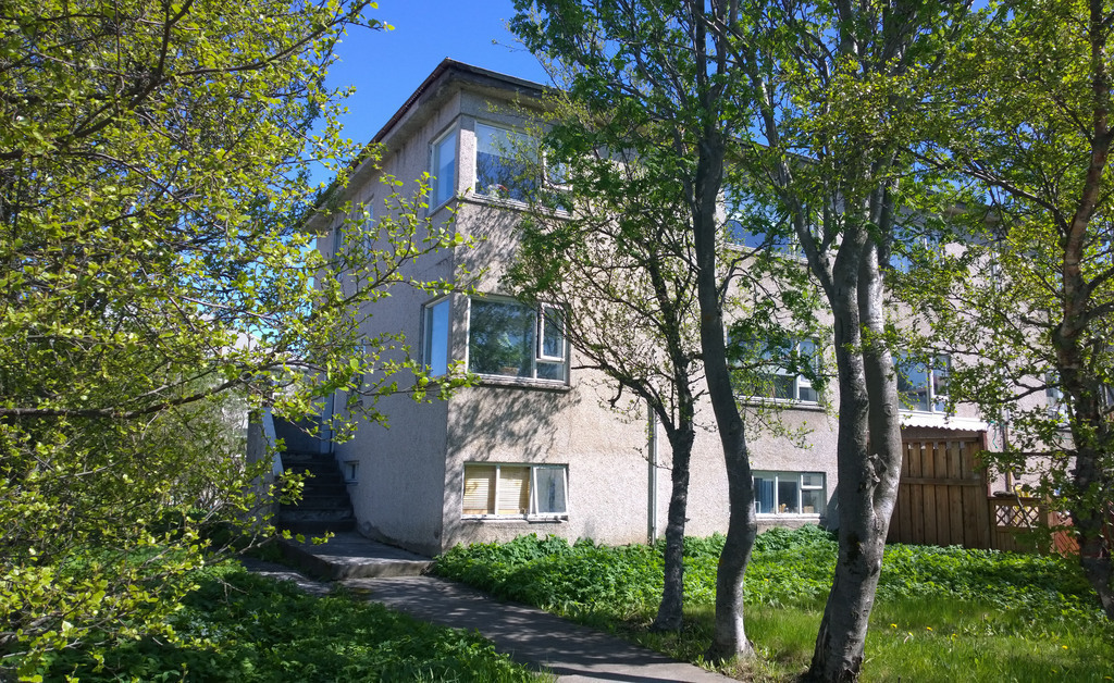 A view from the street, May 30th 2016