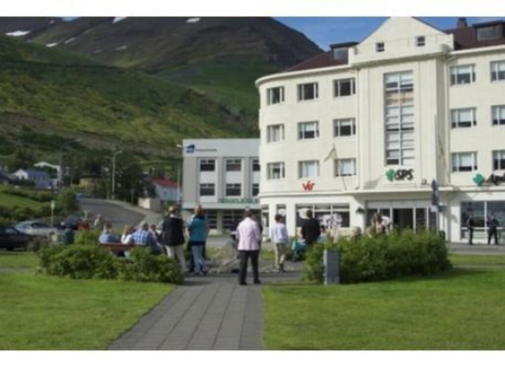 the downtown square in Siglufjordur