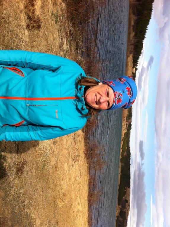 Around lake Ástjörn is a walking trail, takes around 40 minutes to walk around it.