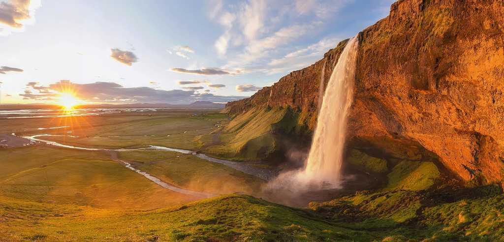 Seljalandsfoss in the South
