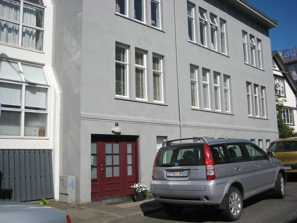 My house the red door.