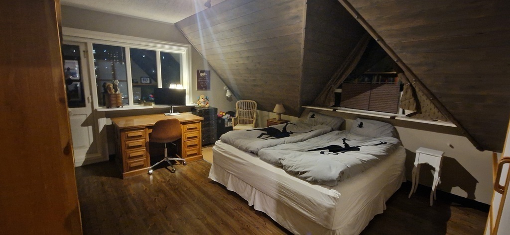 Bedroom 3 at upper floor with King Size bed
