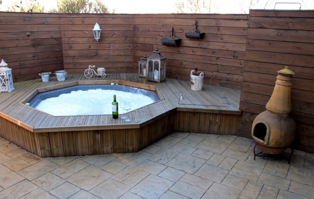 Hot pot, geothermal water