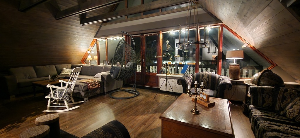 Living room upper floor