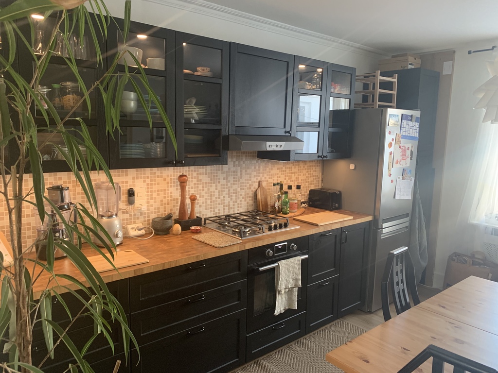 The kitchen used to be the dining room, so it is spacious and bright. 
