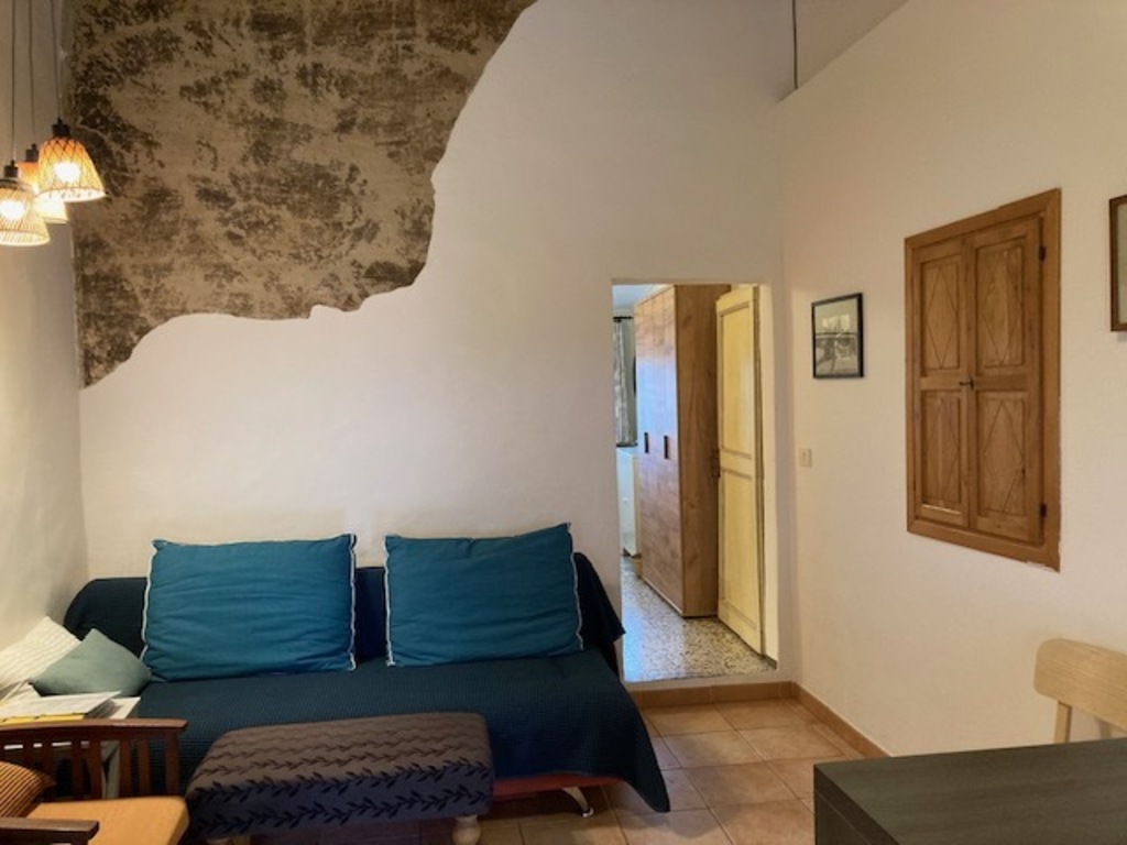 The livingroom of the main apartement