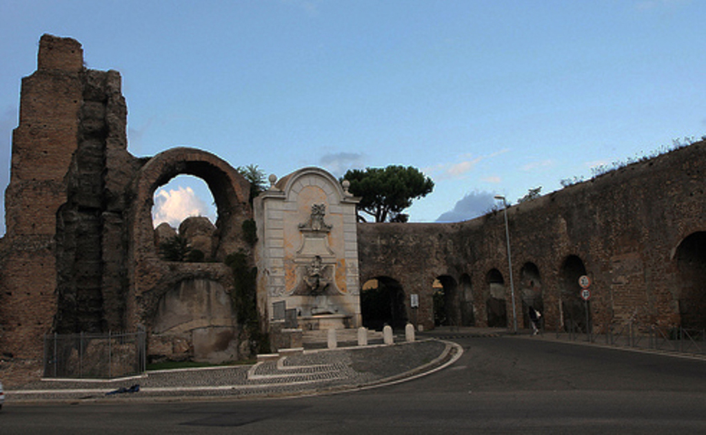 Near the house: Sisto V aqueduct (1585) and fountain Clemente XII (1730)