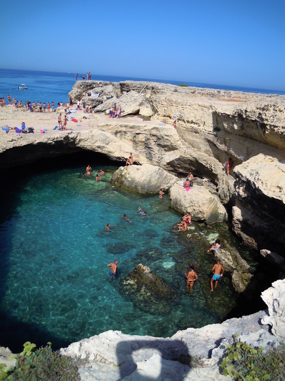 Grotta della poesia, 120km far the house. one of the ten best natural pool in the world 