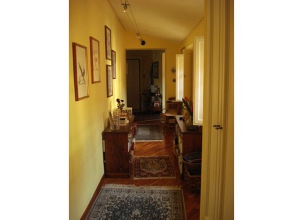passage from living room to dining room