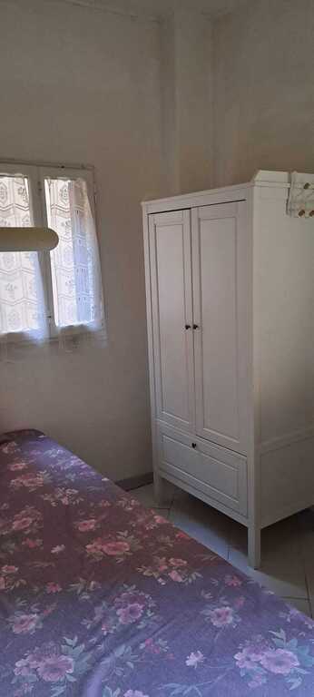 little room whit  one bed 