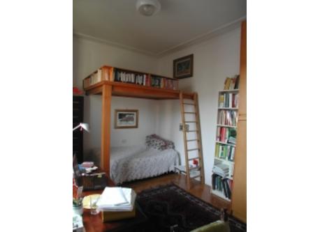 3rd Bedroom + bureau