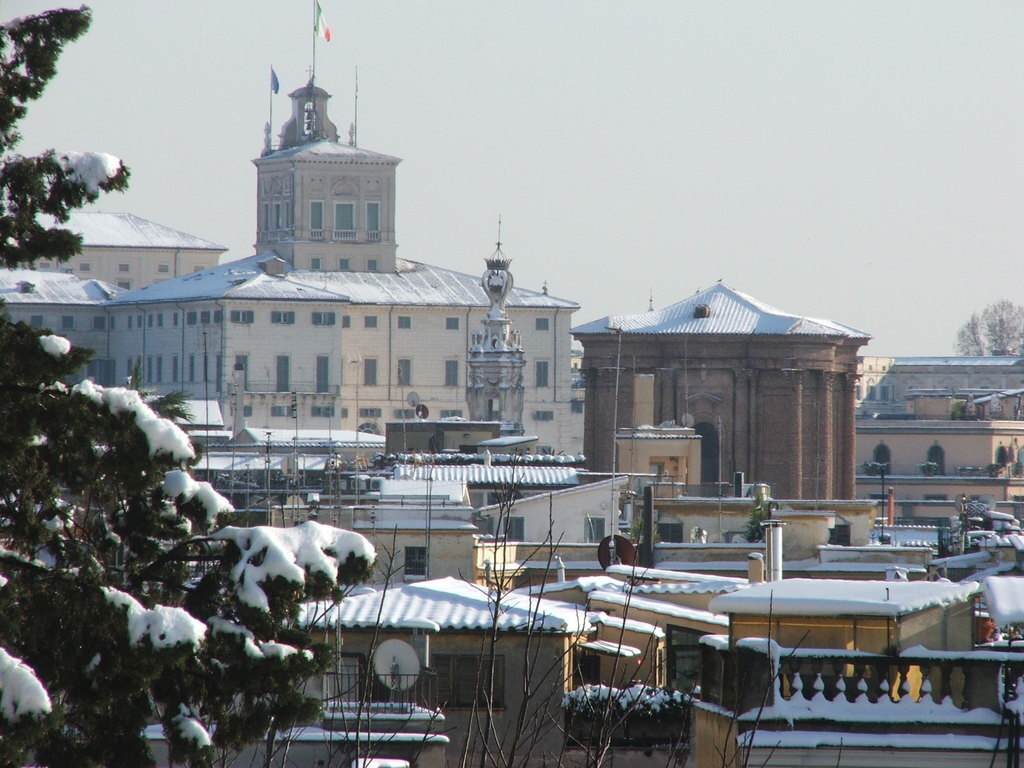 snow in Rome