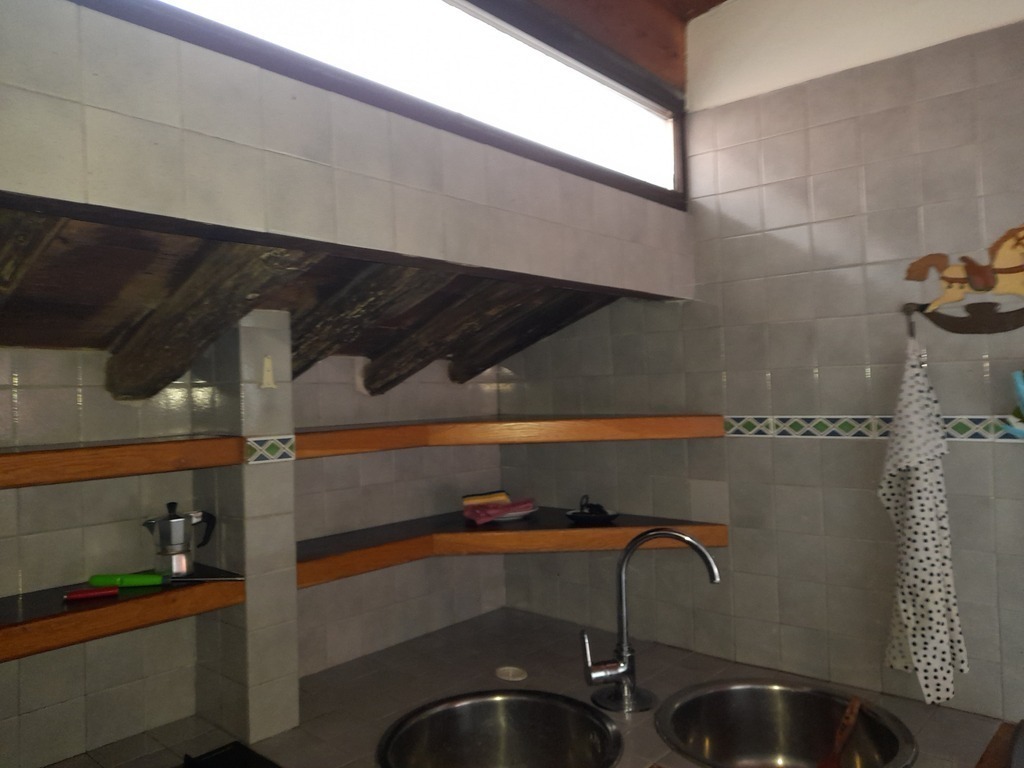 Seconda cucina (mansarda / Deuxième cuisine (mansarde) / Second kitchen (attic)