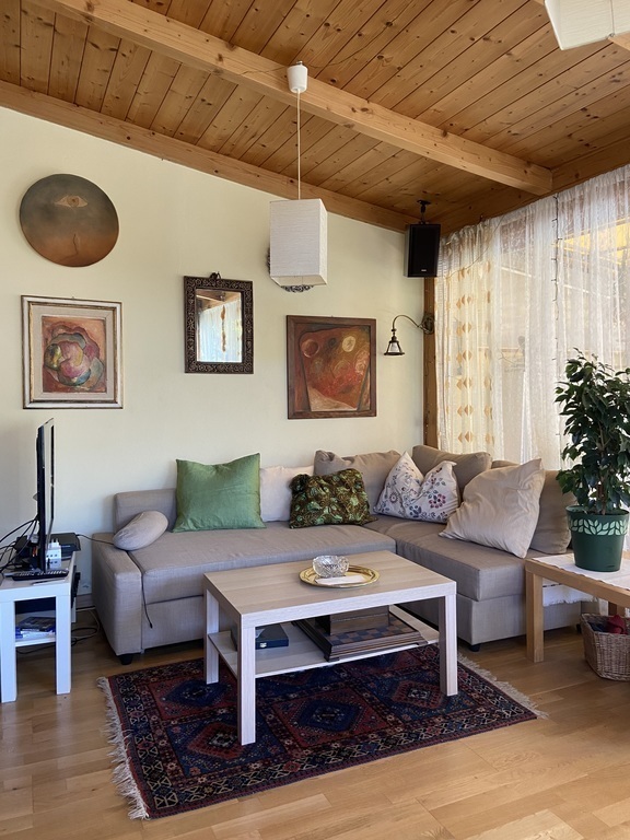 Second TV, relaxing corner