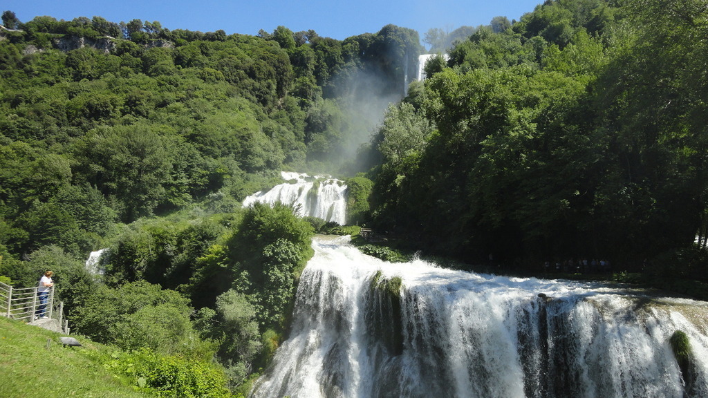 Marmore Falls 165 mt - 10' drive from our house