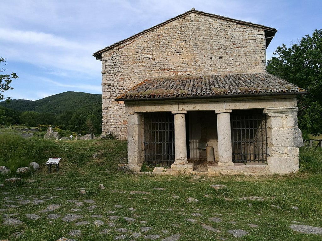 Roman temple in Carsulae