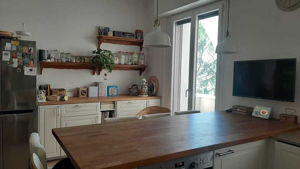 Kitchen table with bar stools