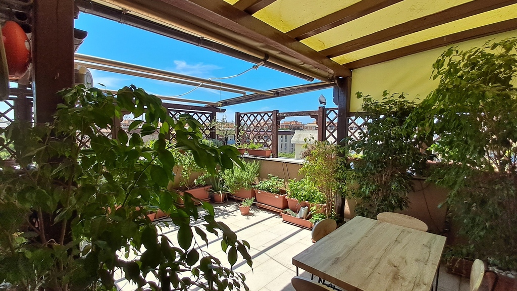 My 'buon retiro' @home, a 25 sqm, sunny, 100% privacy terrace