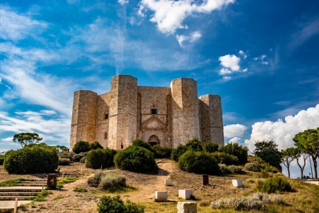 Castel del Monte (1h 15min)