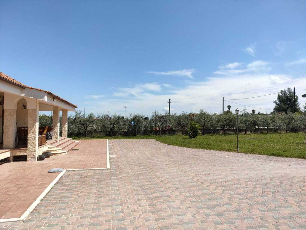 Parking in front of the house