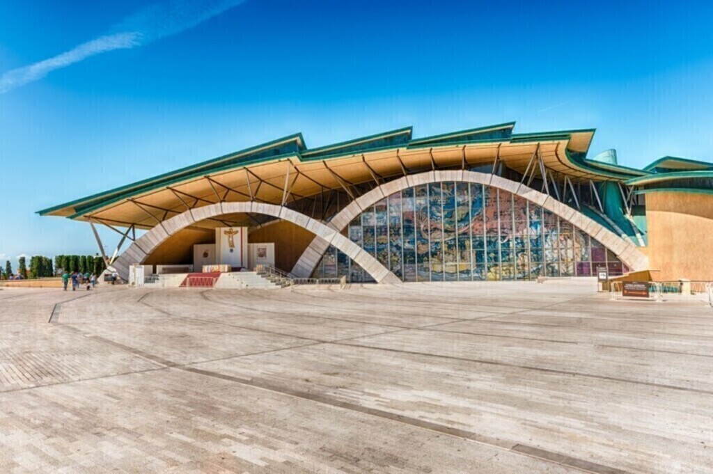 San Giovanni Rotondo (45 min)