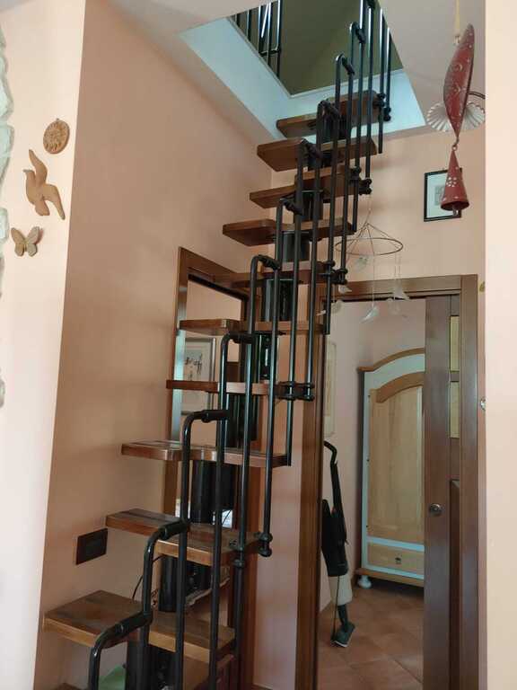 Stairs leading to mansard