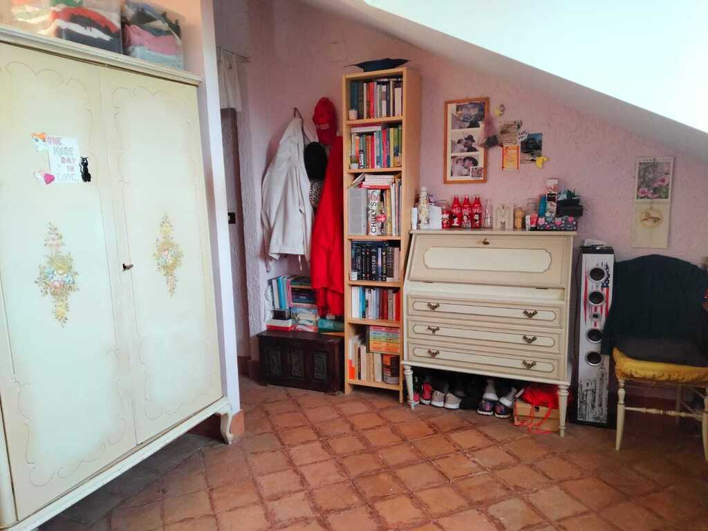 stanza da letto singola 3 secondo piano- single bedroom 3 2nd floor