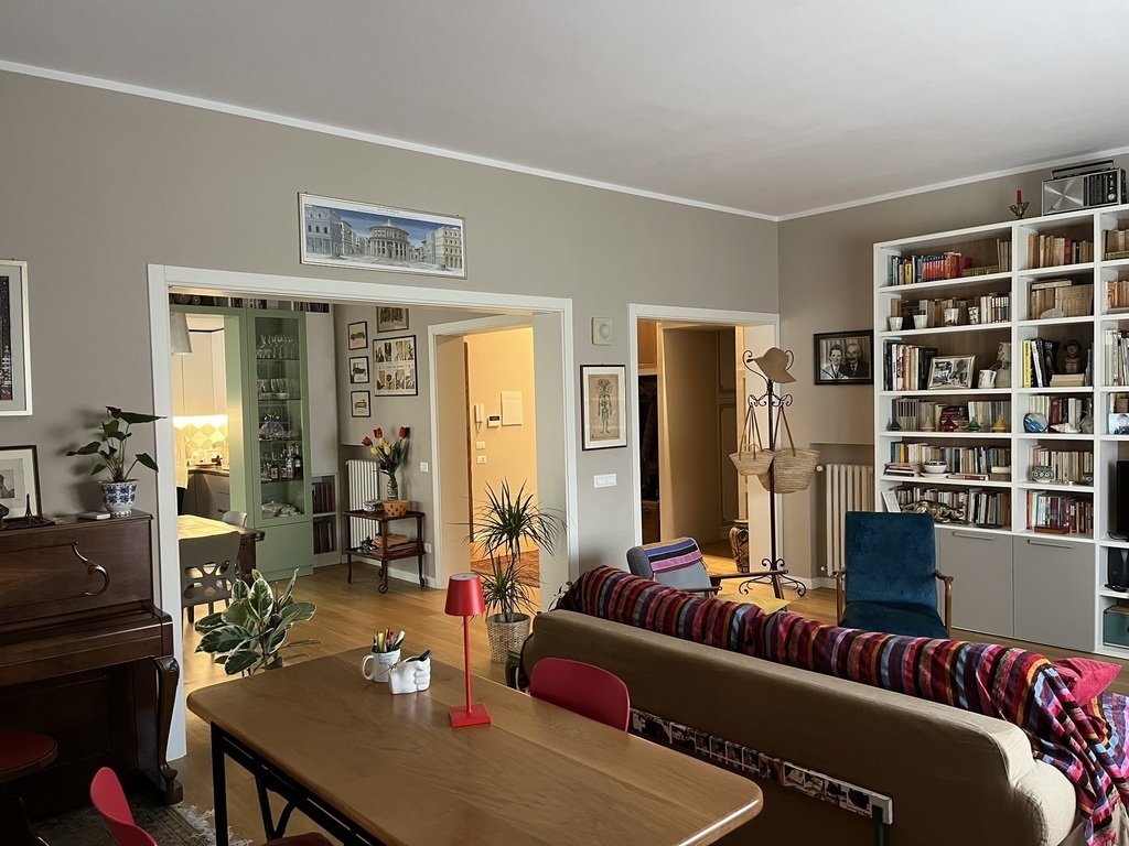 Living (first floor)