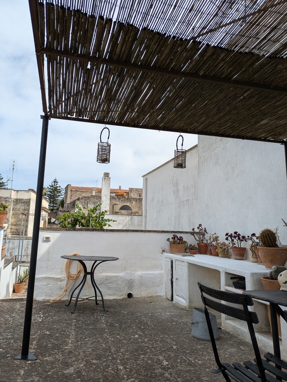 Terrazzo della casa con bersò