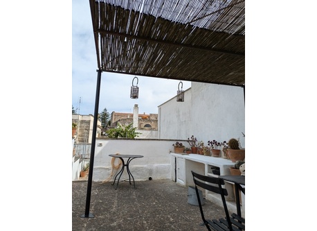Terrazzo della casa con bersò