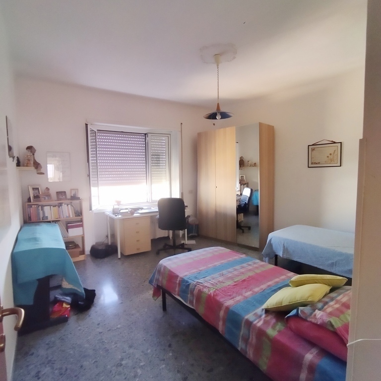 Stanza da letto 2 / Bedroom 2