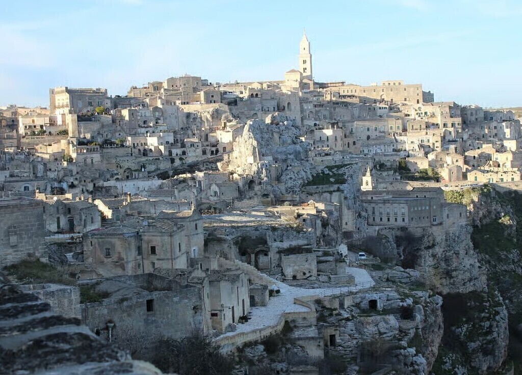 60 min in auto (Matera)