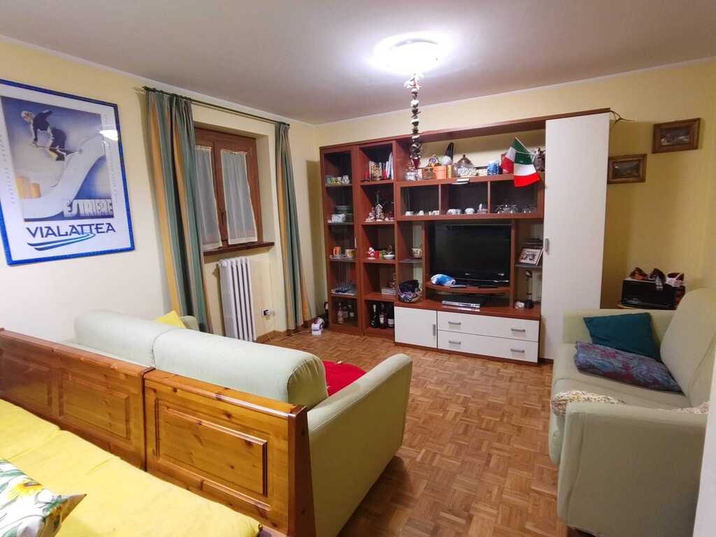 There a sofabed for 2 people